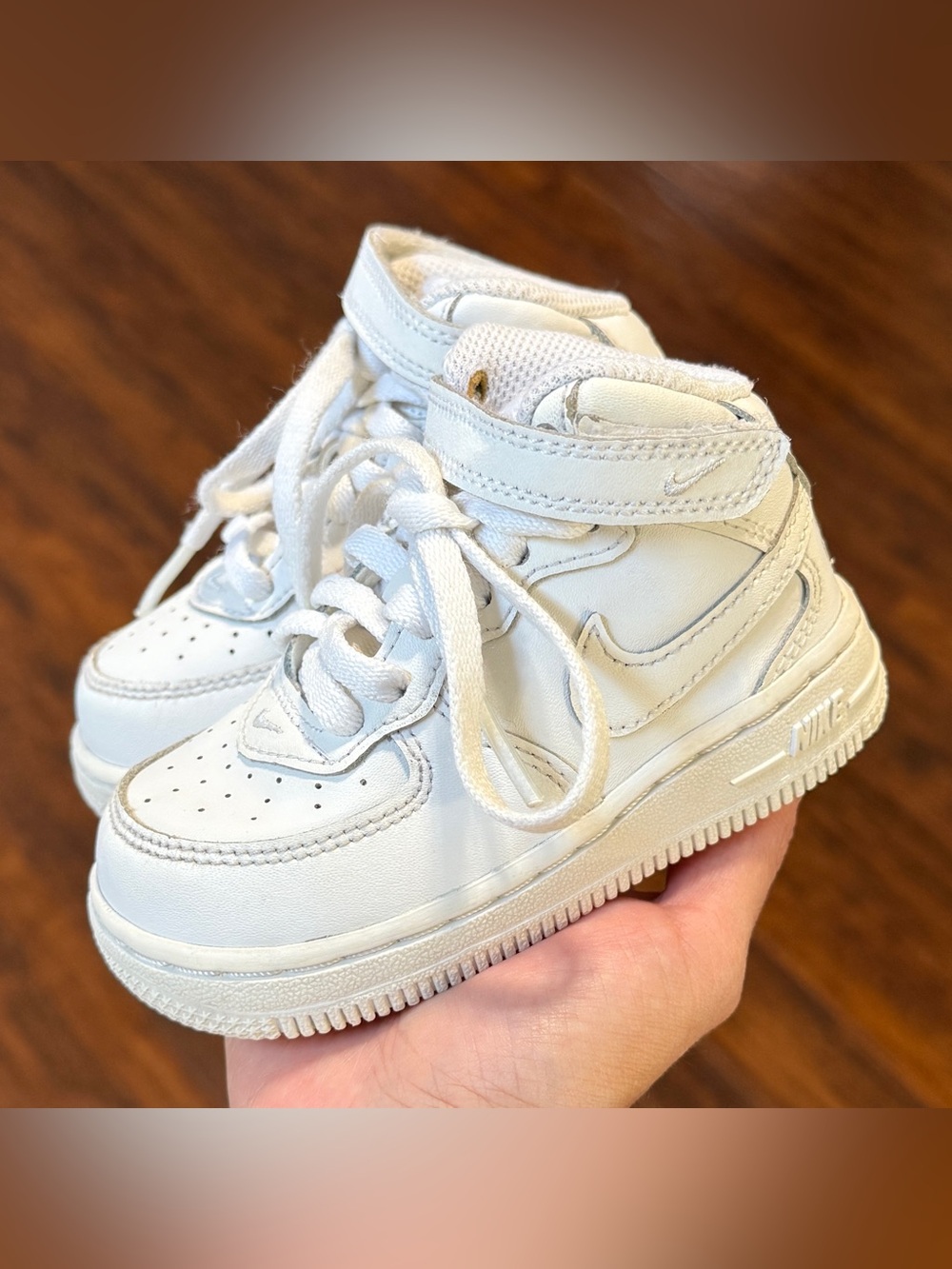 Nike Toddler Air Force 1 Mid size 6C